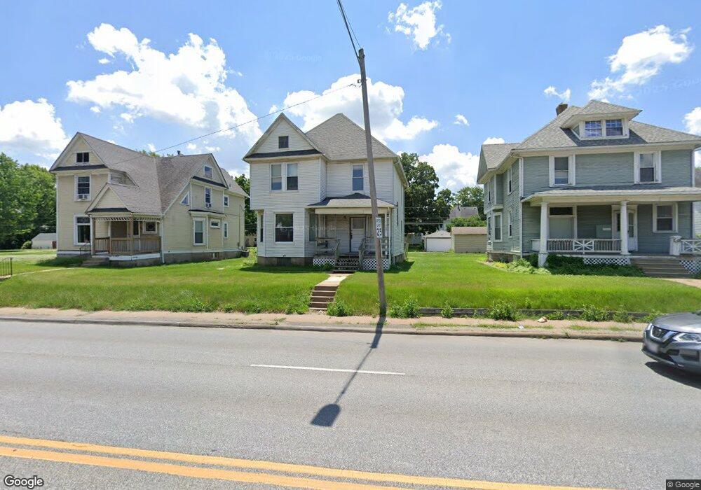 619 W Locust St unit 2, Davenport, IA 52803 - photo 1