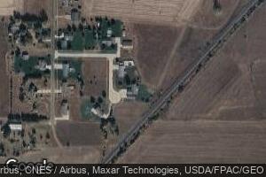 102 Bow Hunting Dr, Fruitland, IA 52749