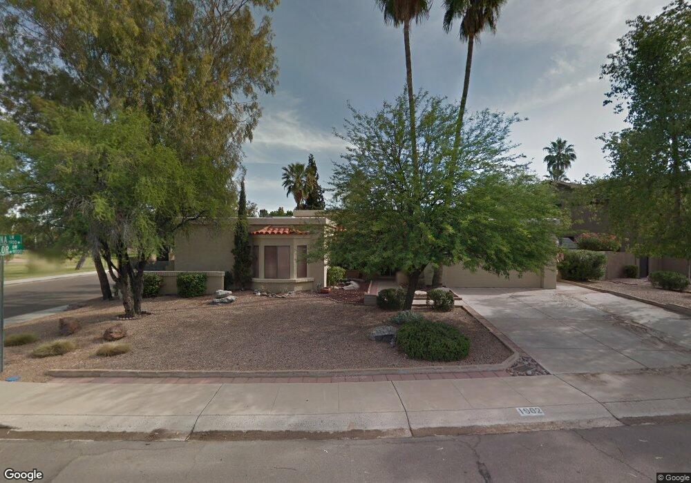 1902 E Myrna Ln, Tempe, AZ 85284 - photo 1