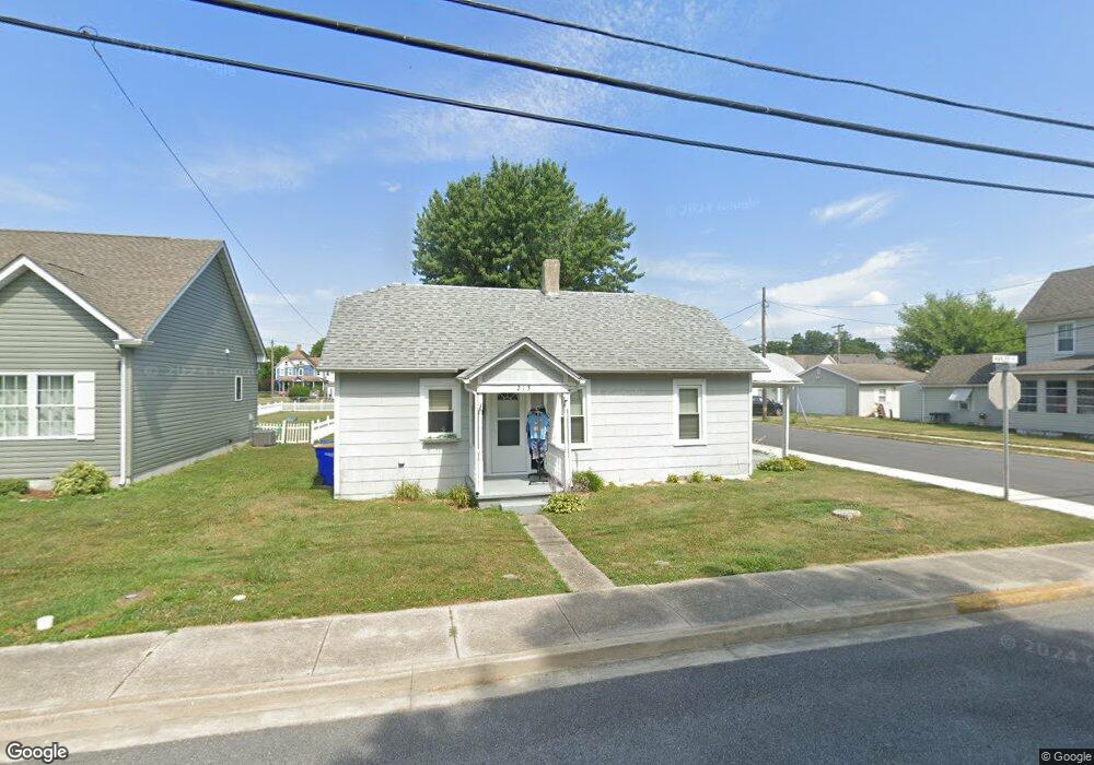 213 Hanley St, Harrington, DE 19952 - photo 1