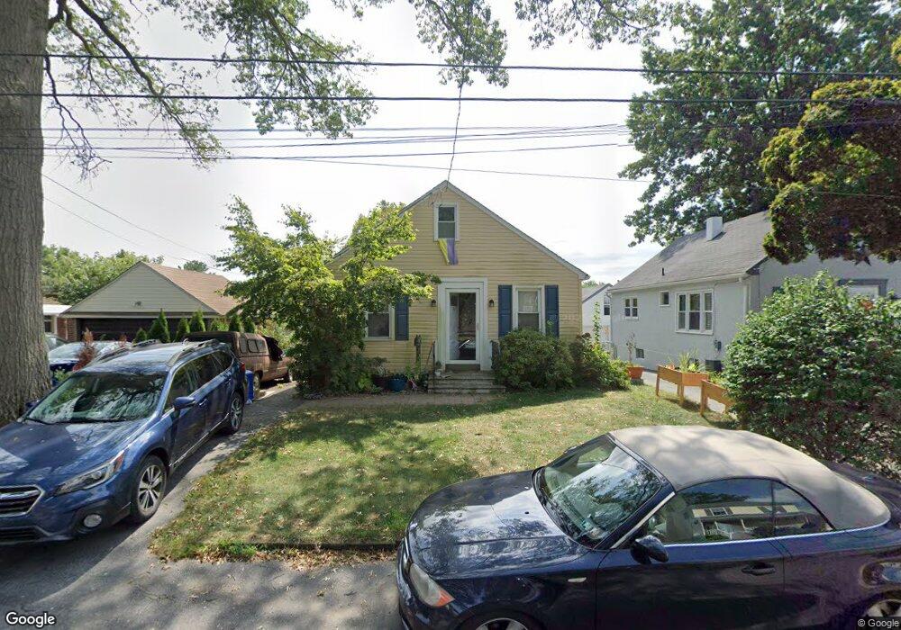 202 Walnut Rd, Wallingford, PA 19086 - photo 1