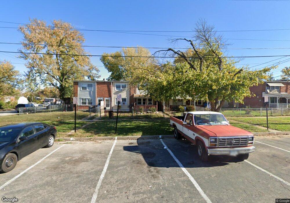 1004 Fredonia Ct, Halethorpe, MD 21227 - photo 1