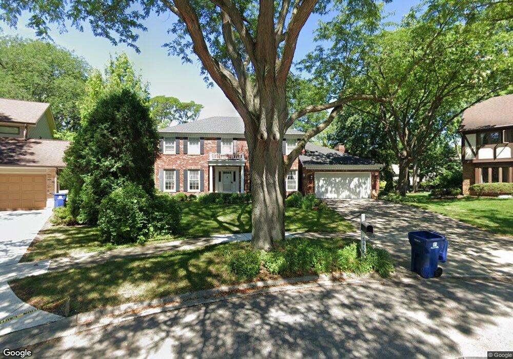 845 Lyndhurst Ct, Naperville, IL 60563 - photo 1