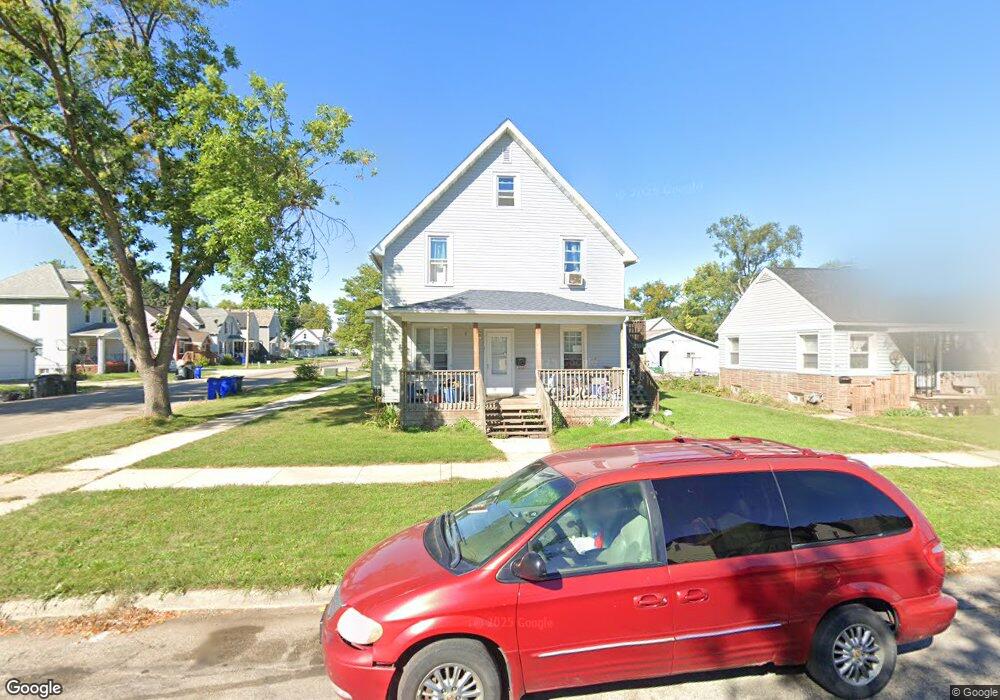 826 7th St SW unit A&B, Cedar Rapids, IA 52404 - photo 1