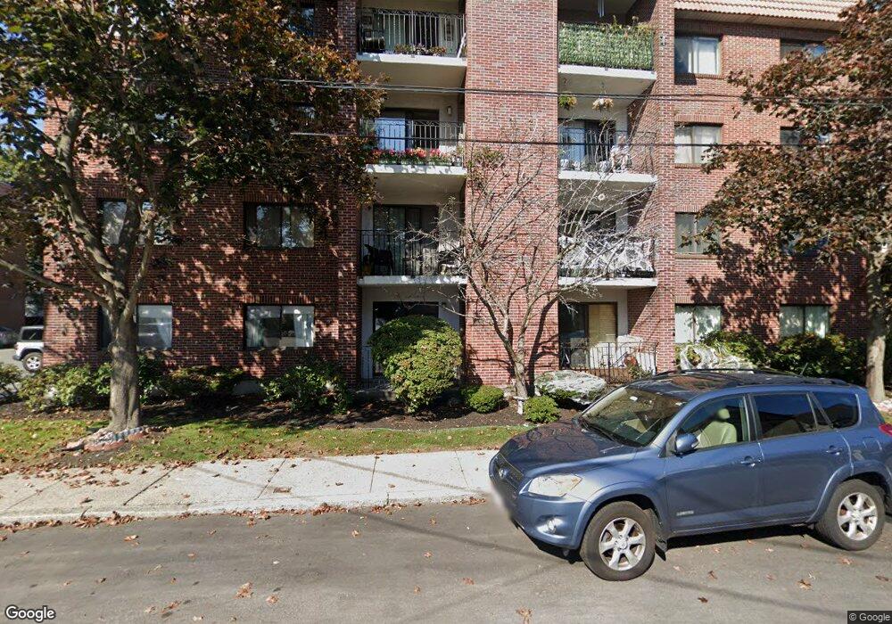 20 Nahant Place unit 309, Lynn, MA 01902 - photo 1