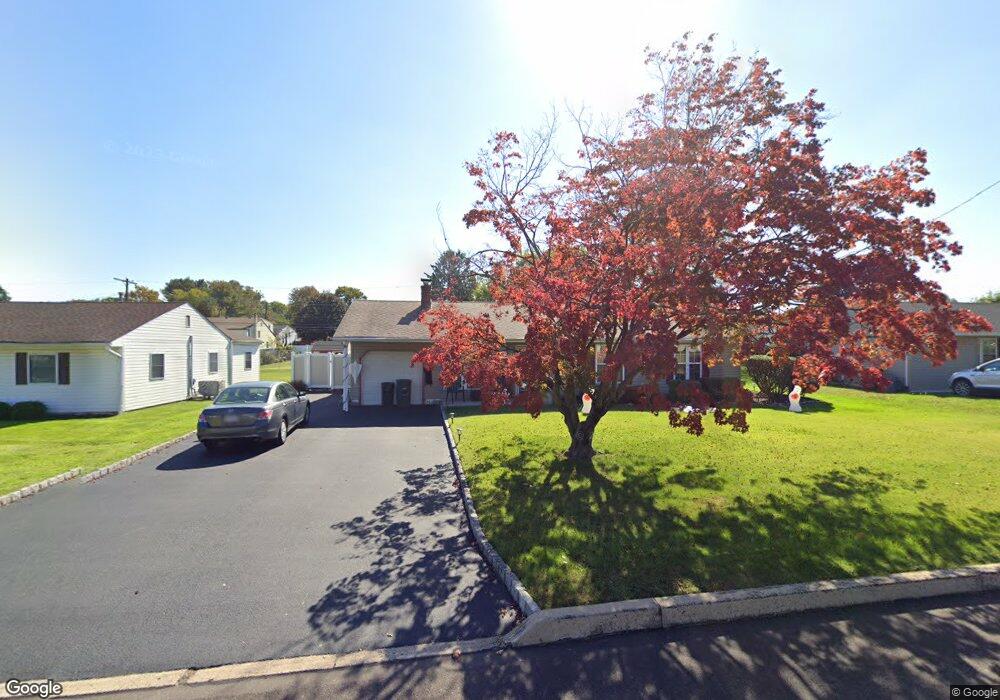 922 Rozel Ave, Southampton, PA 18966 - photo 1