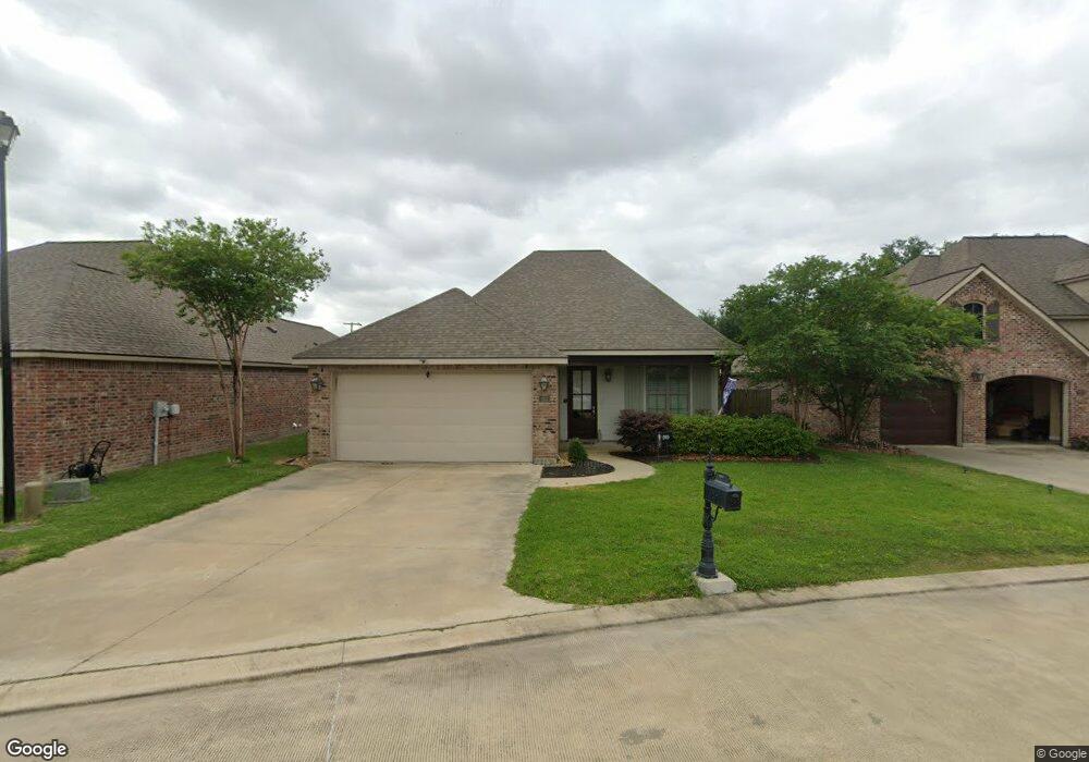 1913 Sarah Ln, Lake Charles, LA 70605 - photo 1