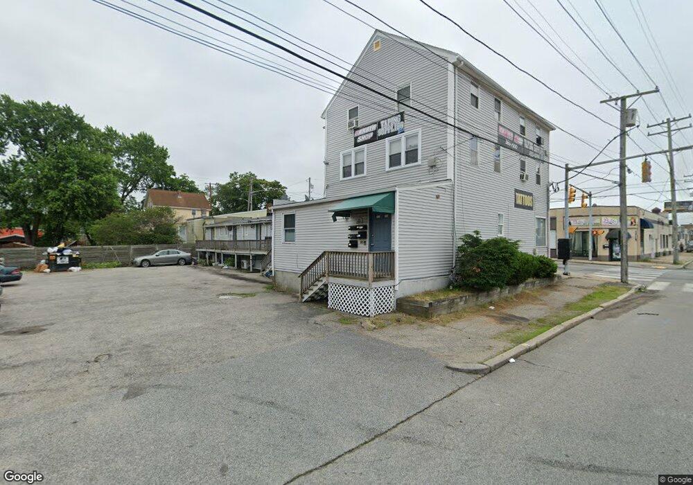 420 Wellington Ave unit 1, Cranston, RI 02910 - photo 1