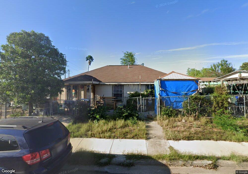 2401 Monterrey Ave, Laredo, TX 78040 - photo 1