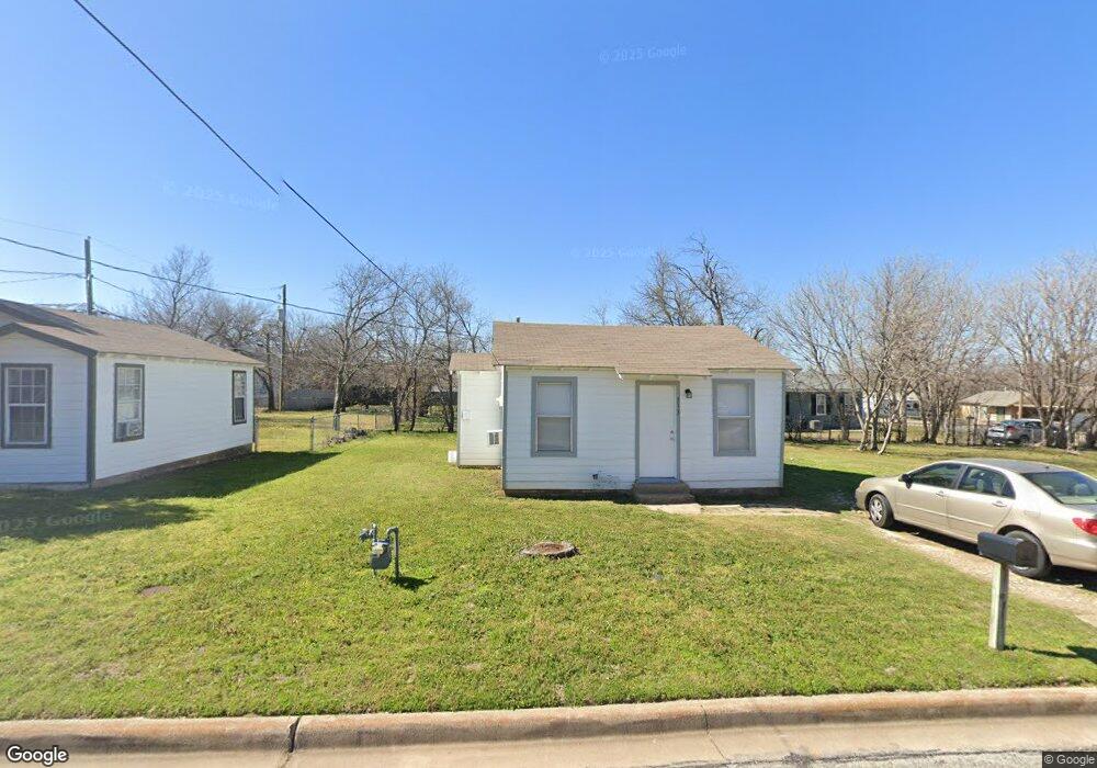 313 Hallvale Dr, Fort Worth, TX 76108 - photo 1