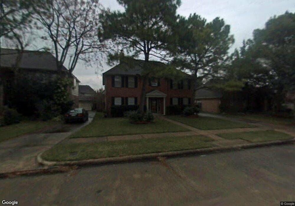 7915 Millbrook Dr, Houston, TX 77095 - photo 1