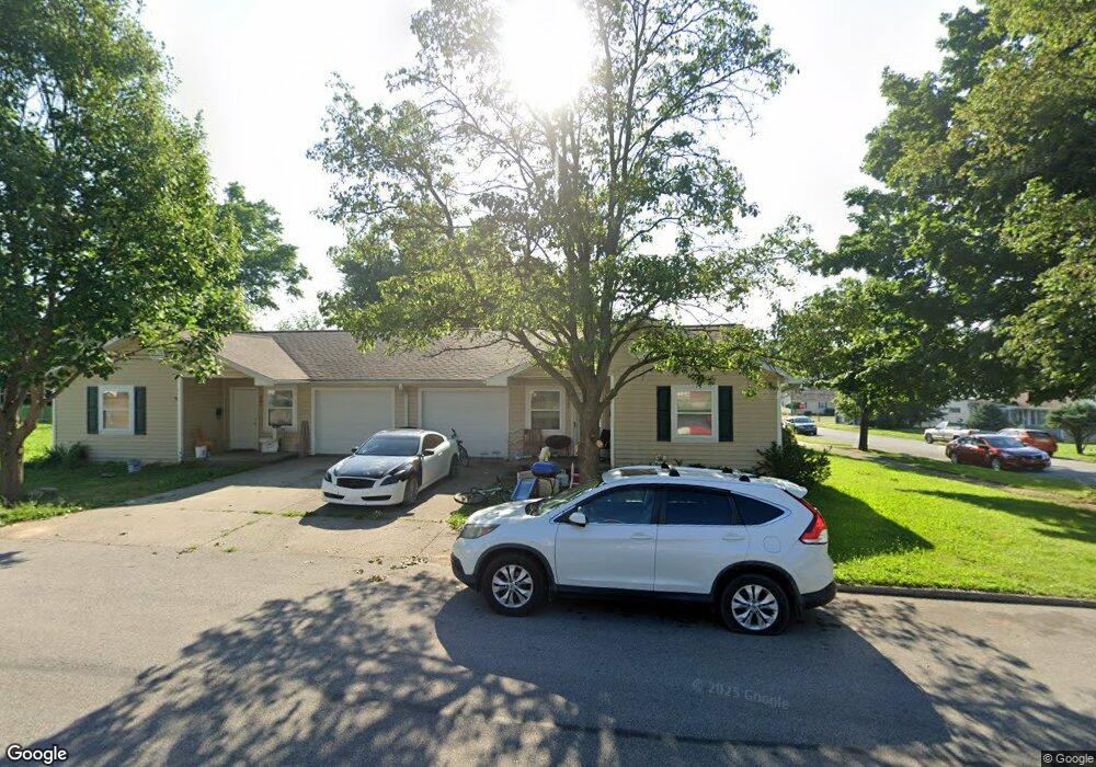 802 NE 2nd St, Washington, IN 47501 - photo 1