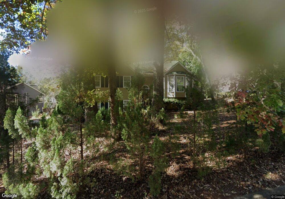 1135 Taylor Oaks Dr, Roswell, GA 30076 - photo 1