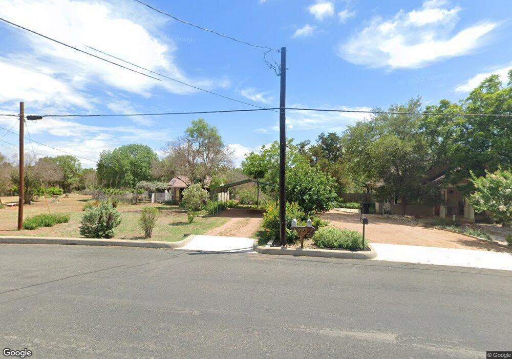 516 Fulton St, Fredericksburg, TX 78624 - photo 1