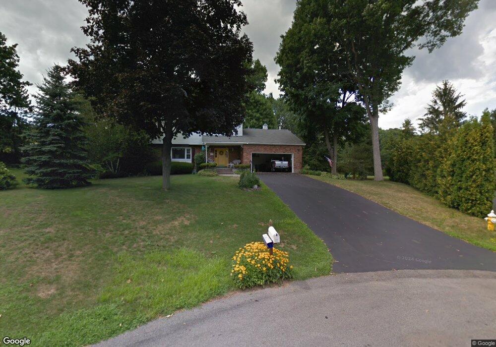 1285 Ardmore Ct, Schenectady, NY 12309 - photo 1