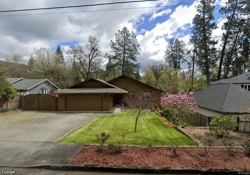 1219 NW Prospect Ave, Grants Pass, OR 97526 - photo 1