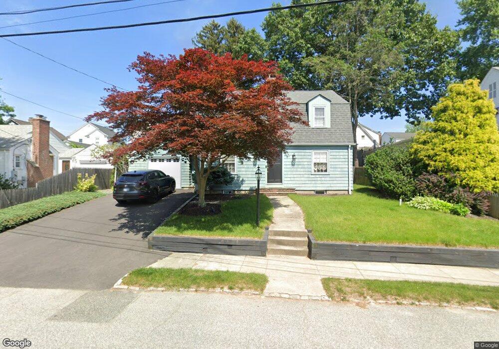 62 Roger Williams Cir, Cranston, RI 02905 - photo 1