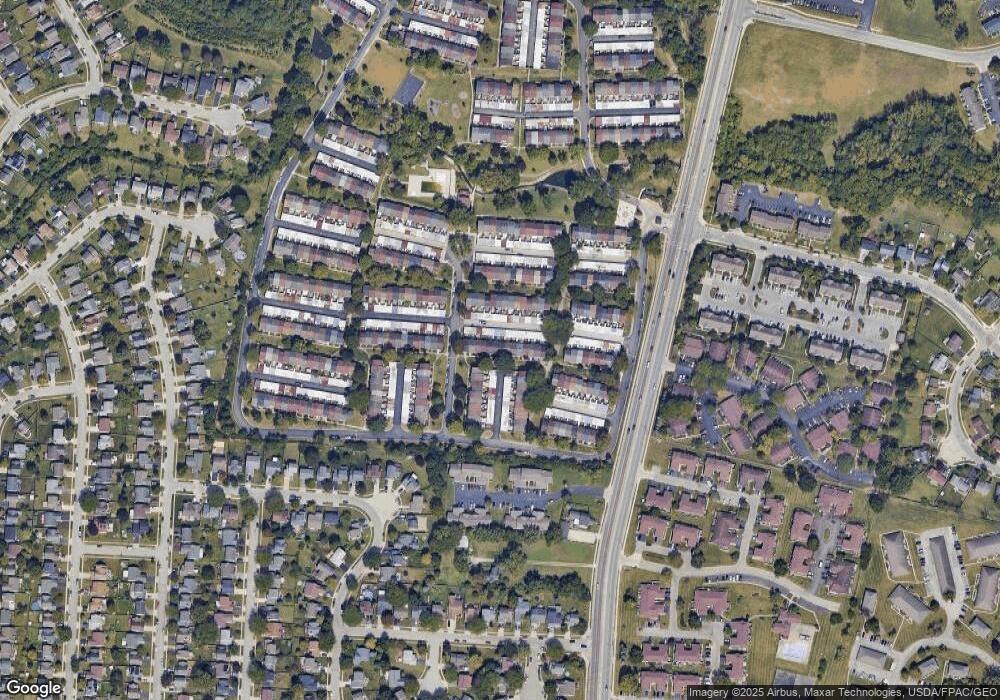 658 Dlyn St unit J8, Columbus, OH 43228 - photo 1