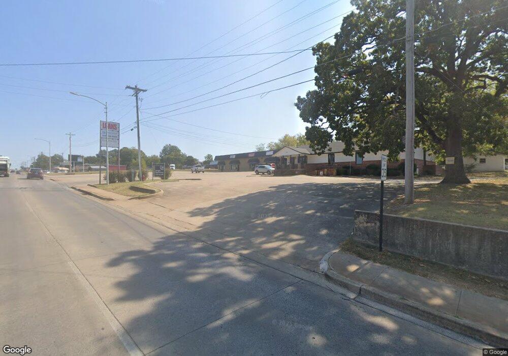 304 E Downing St, Tahlequah, OK 74464 - photo 1