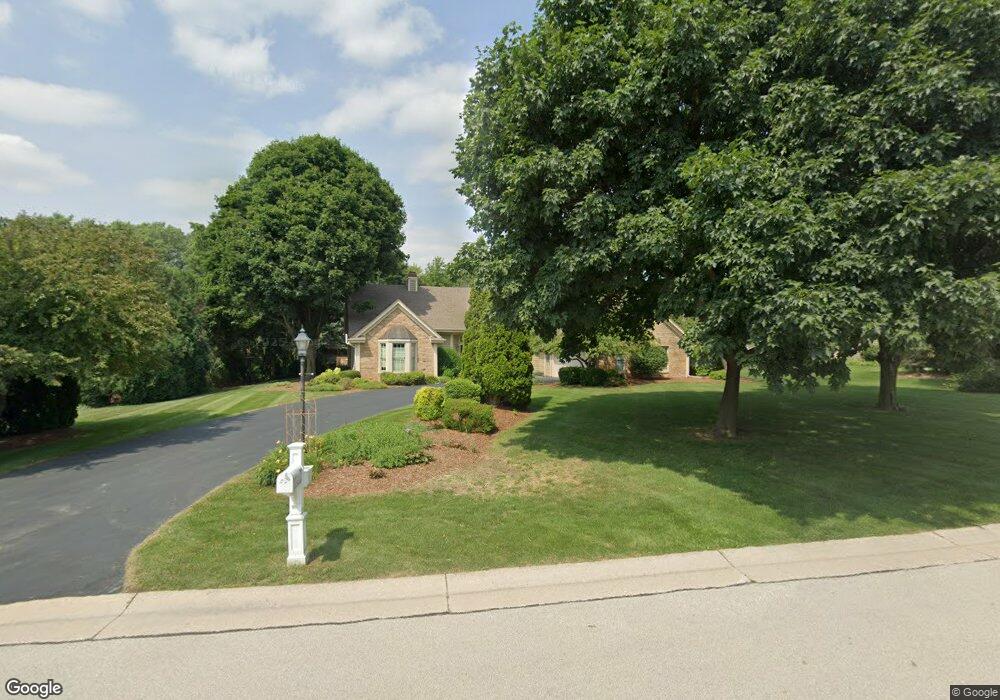 N32W23170 Stonewall Ct, Pewaukee, WI 53072 - photo 1