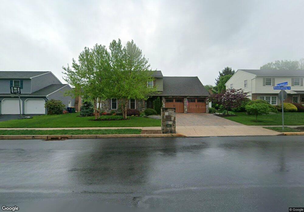 823 Broadcasting Rd, Reading, PA 19610 - photo 1