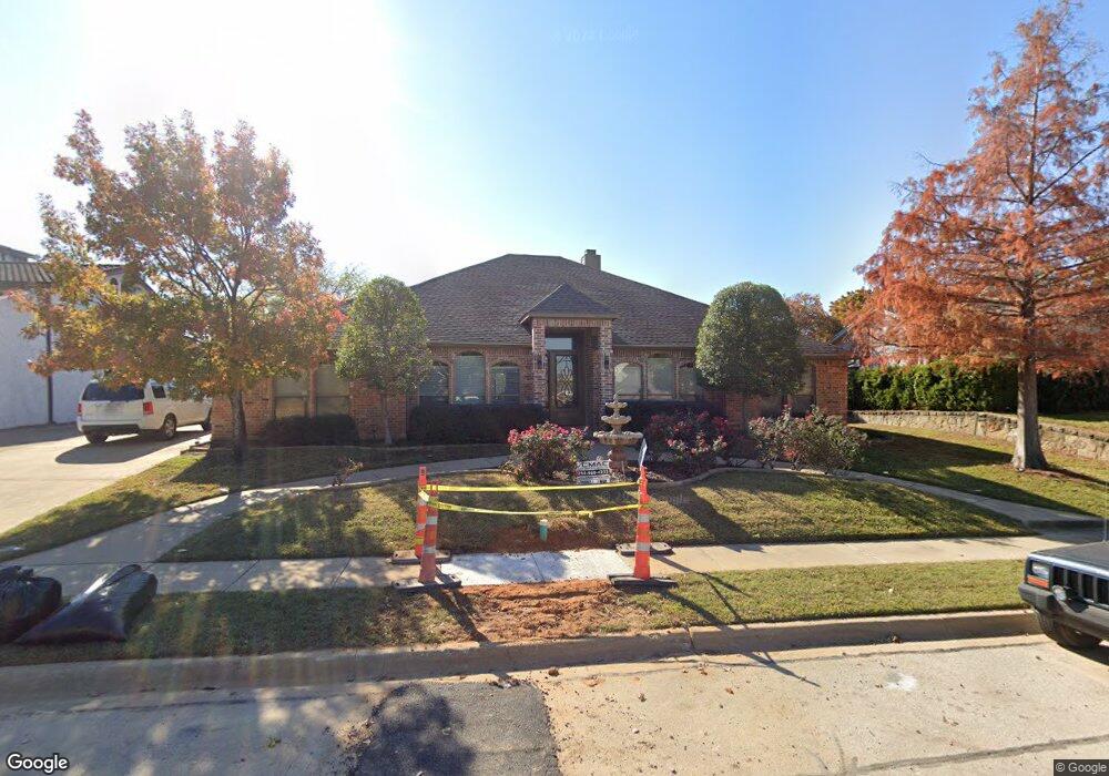 303 Quail Crest Dr, Bedford, TX 76021 - photo 1