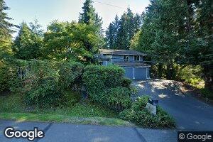 7977 SE 67th St, Mercer Island, WA 98040