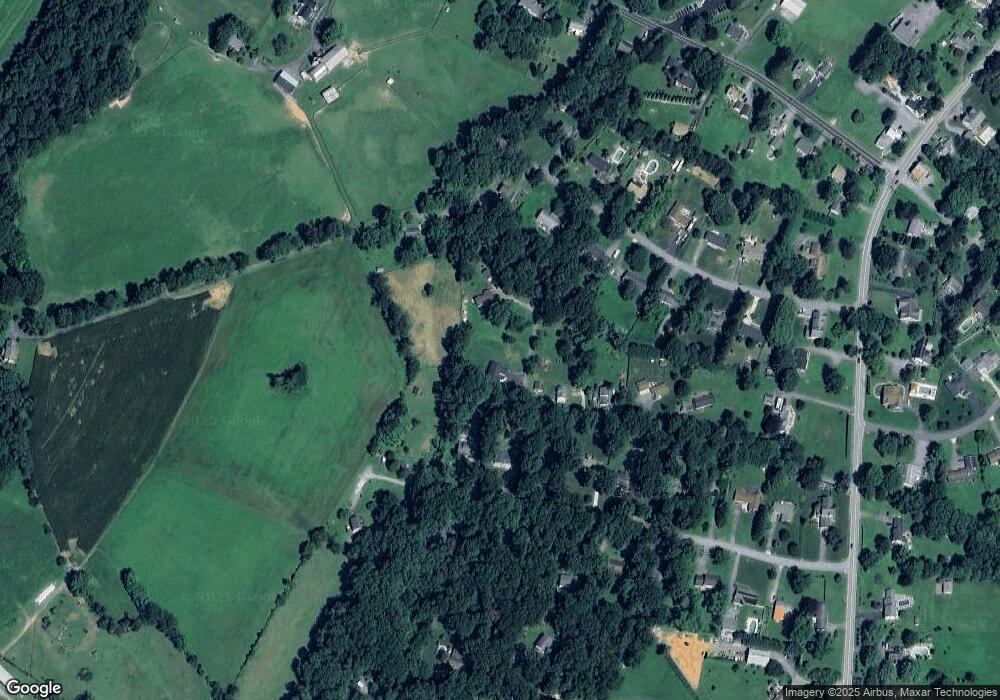 638 Conaway Ln, Sykesville, MD 21784 - photo 1