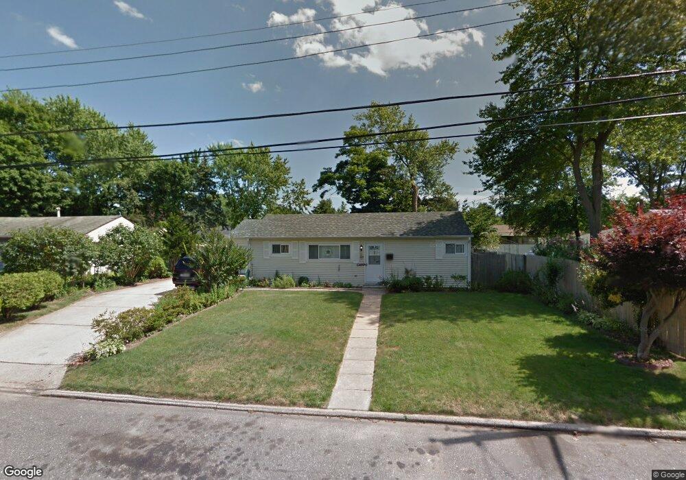 46 Tamarack St, Central Islip, NY 11722 - photo 1