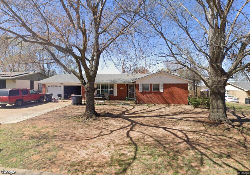 1202 Tanglewood Dr, Cleburne, TX 76033 - photo 1