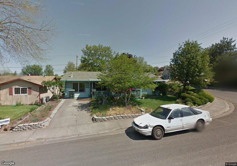 2401 SW Perkins Ave, Pendleton, OR 97801 - photo 1