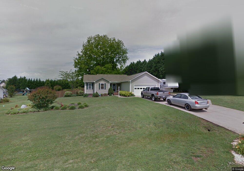 2131 Oklahoma Ct, Lincolnton, NC 28092 - photo 1