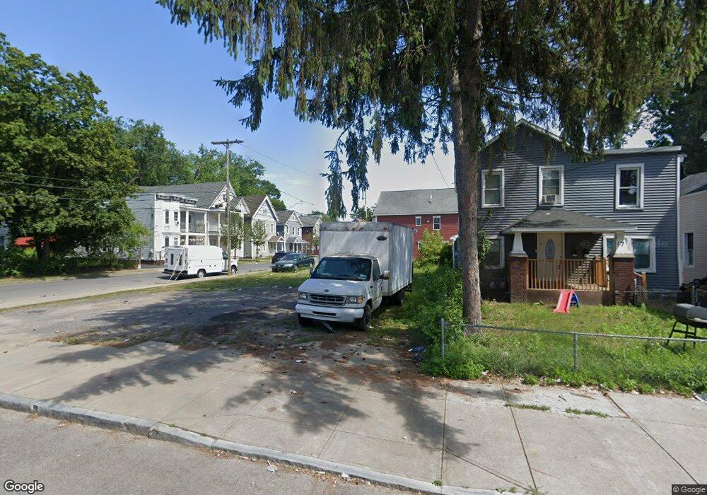 19 Close St, Schenectady, NY 12307 - photo 1