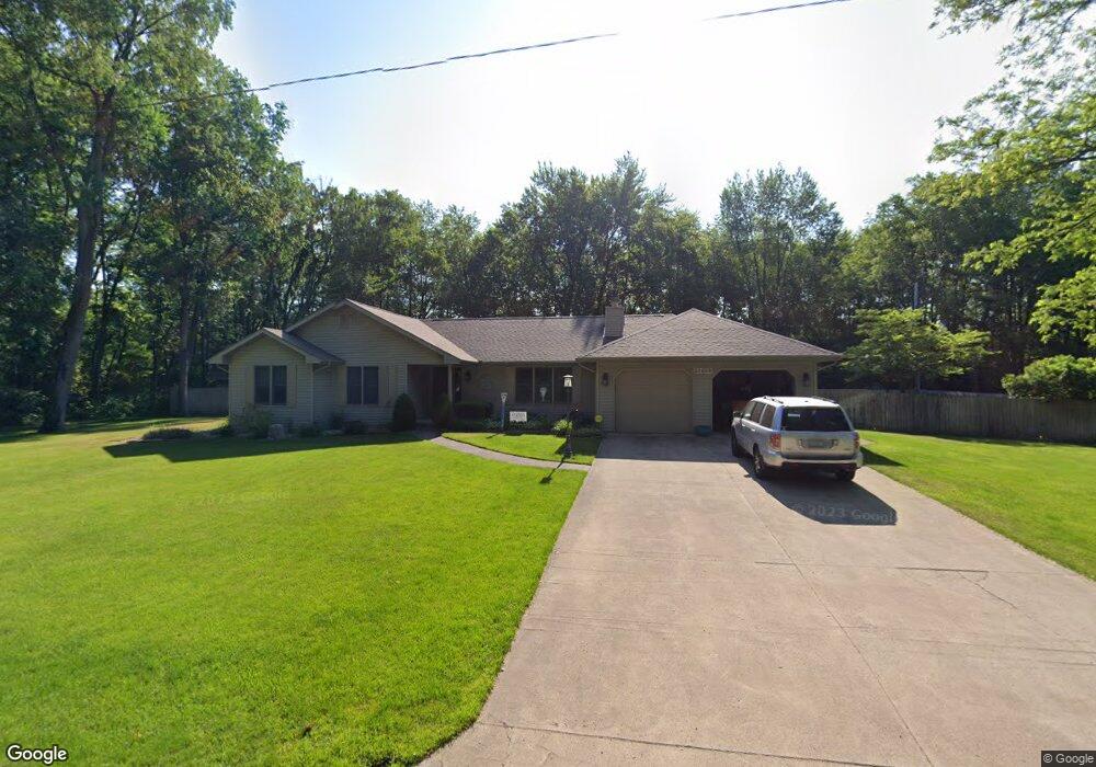 53682 Sumpter St, South Bend, IN 46637 - photo 1