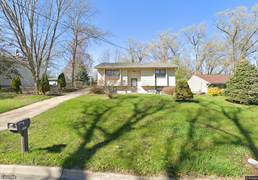 1111 Hackley Ave, Des Moines, IA 50315 - photo 1