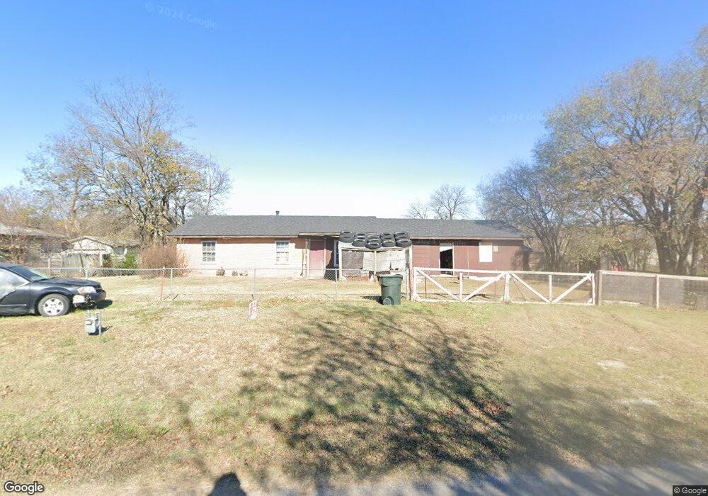 1506 W Broadway St, Henryetta, OK 74437 - photo 1