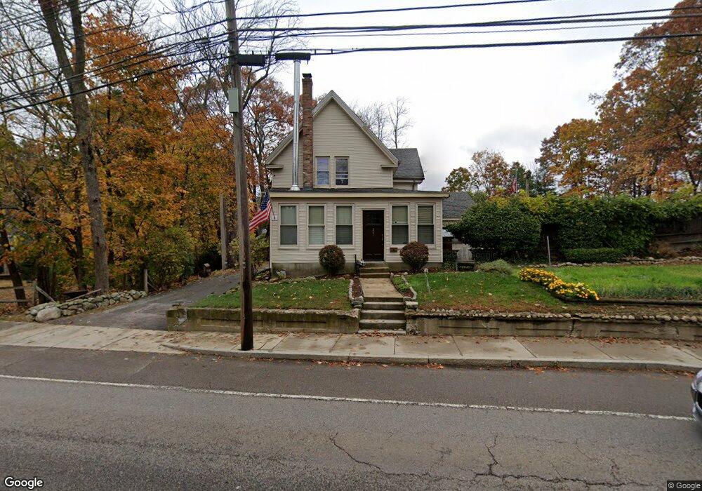 261 W Central St, Franklin, MA 02038 - photo 1