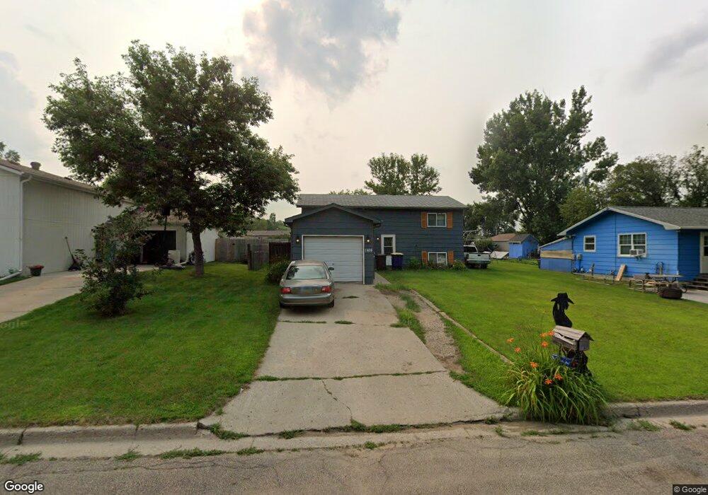 1414 13th Ave SW, Jamestown, ND 58401 - photo 1