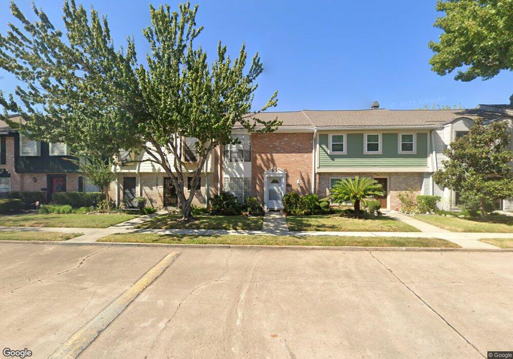 14319 Lost Meadow Ln, Houston, TX 77079 - photo 1
