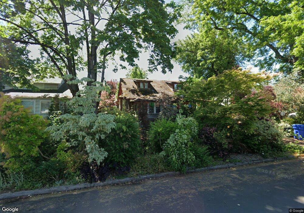 1018 Almaden St, Eugene, OR 97402 - photo 1