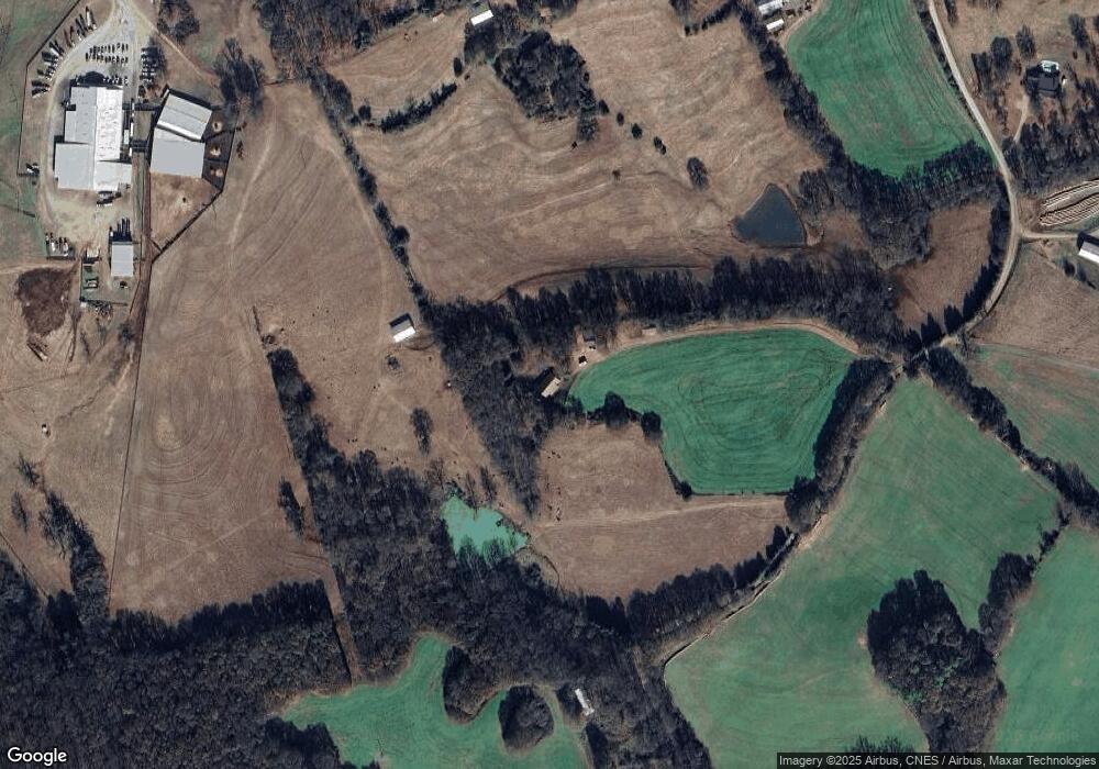 659 Andrews Rd, Carnesville, GA 30521 - photo 1