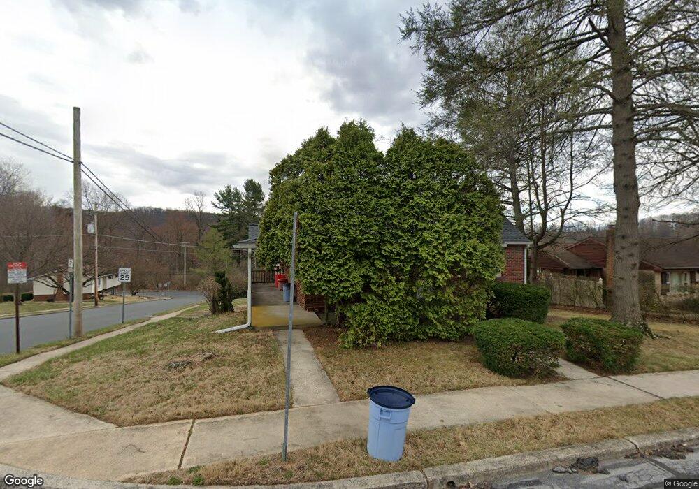 400 W Summit St, Mohnton, PA 19540 - photo 1