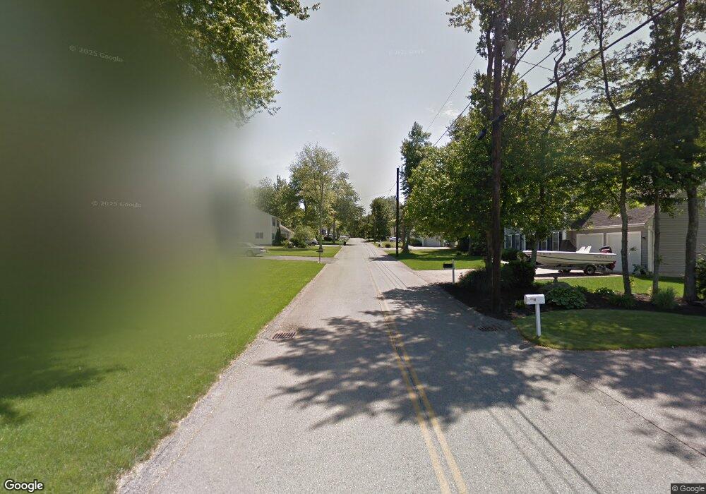 486 Sachem Rd, Narragansett, RI 02882 - photo 1