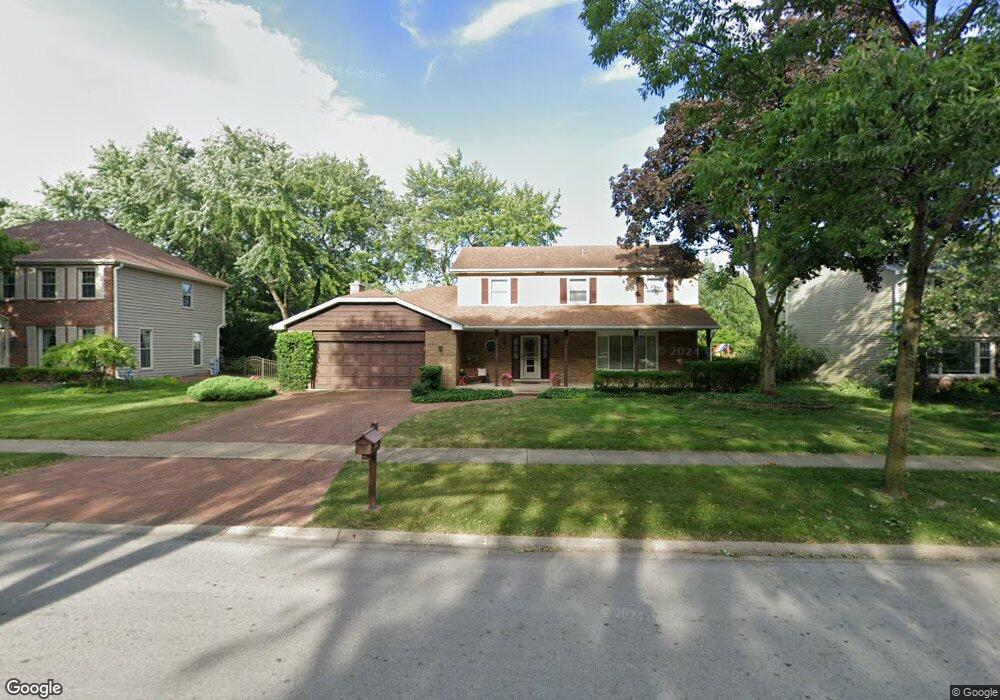 1092 Huntleigh Dr, Naperville, IL 60540 - photo 1