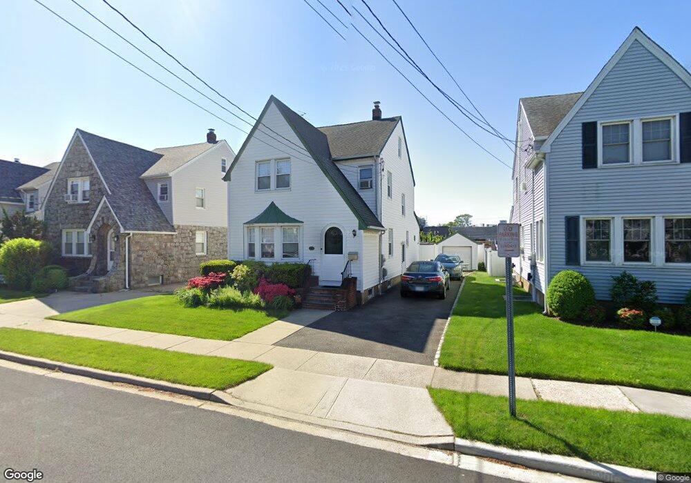 213 Willets Ave, West Hempstead, NY 11552 - photo 1