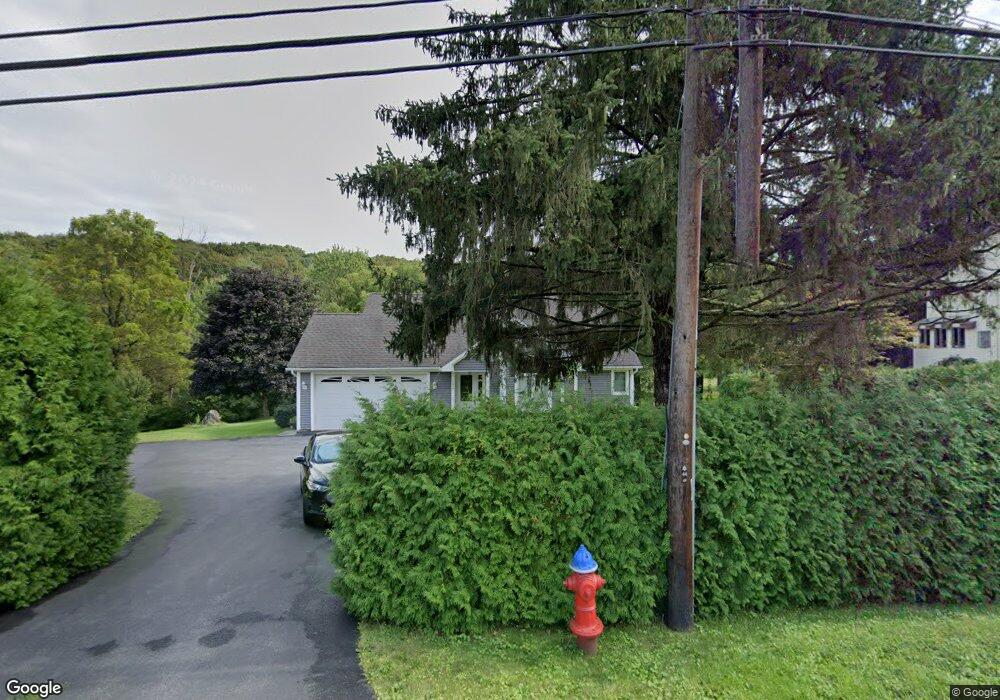 194 Vineyard Ave, Highland, NY 12528 - photo 1