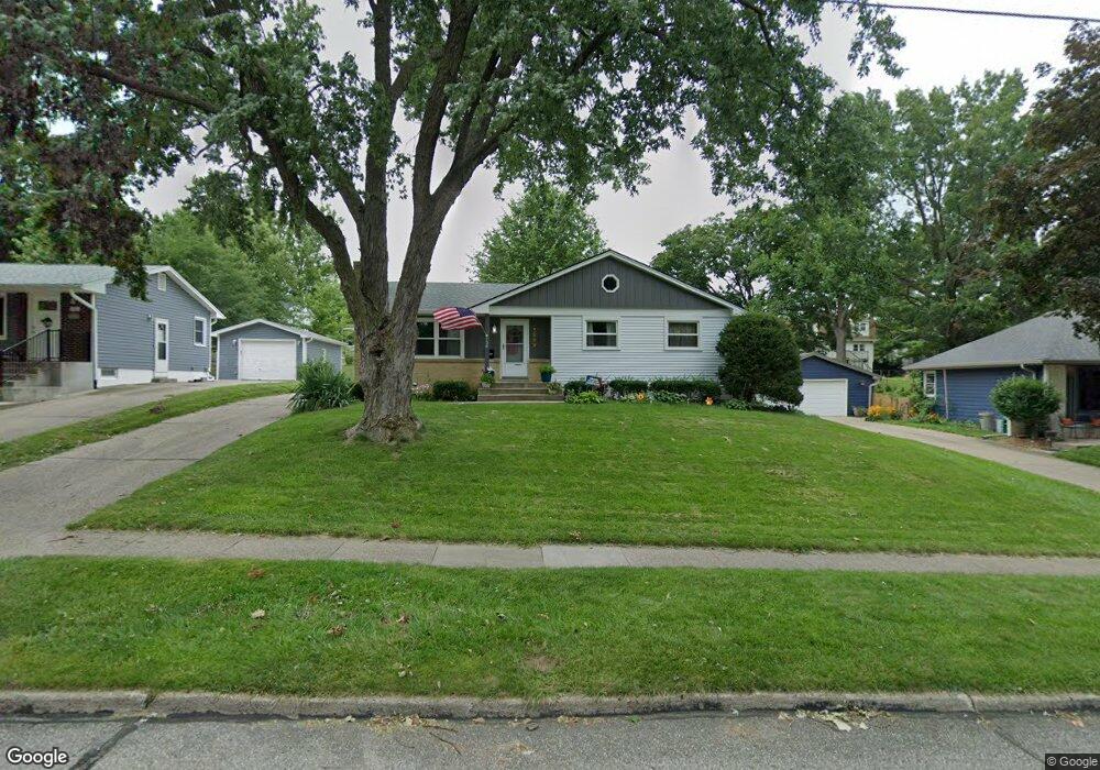 736 34th St, West Des Moines, IA 50265 - photo 1