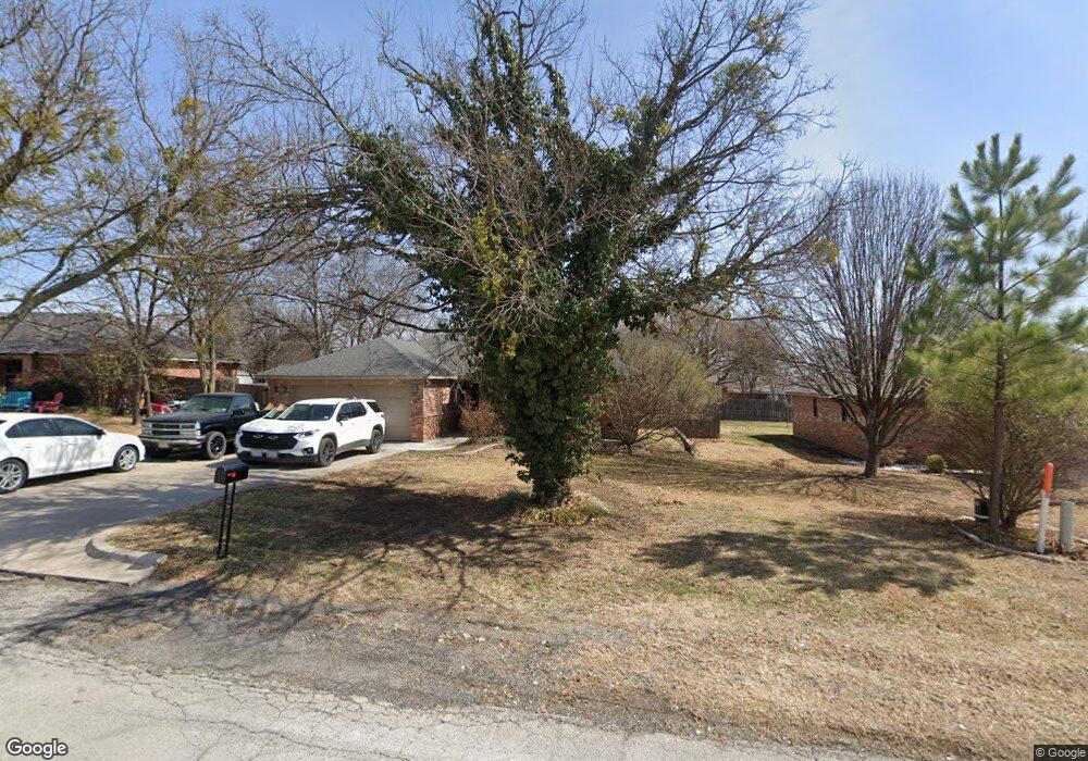 1606 N McDonald Ave, Decatur, TX 76234 - photo 1