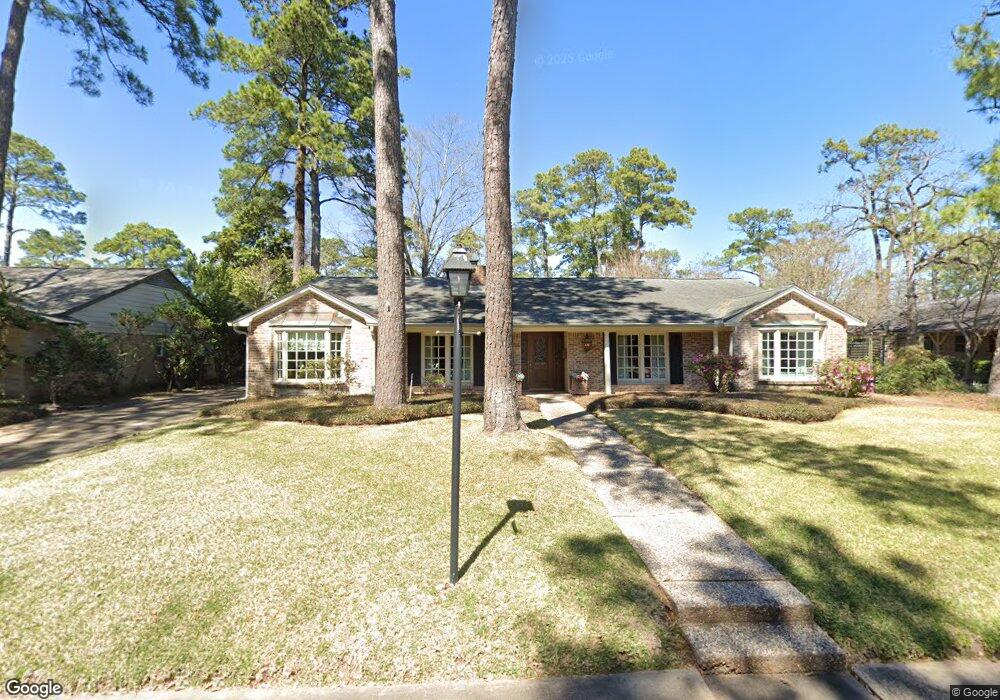 10114 Pine Forest Rd, Houston, TX 77042 - photo 1