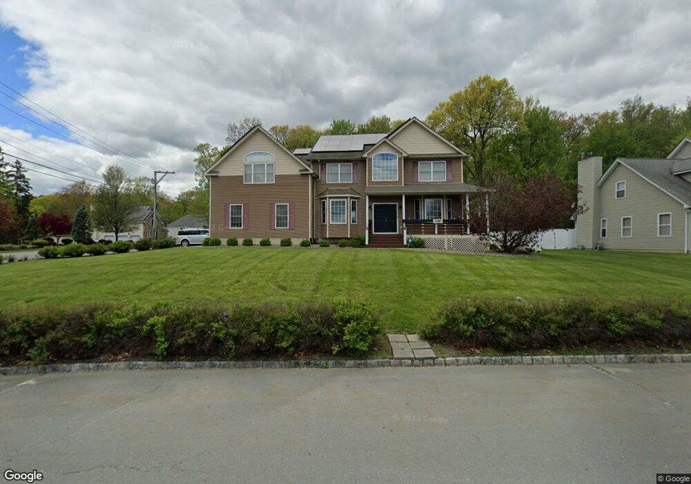 1001 Forest Glen, New Windsor, NY 12553 - photo 1